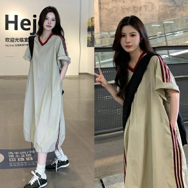 ALORA 撞色紅條紋慵懶抽繩洋裝 