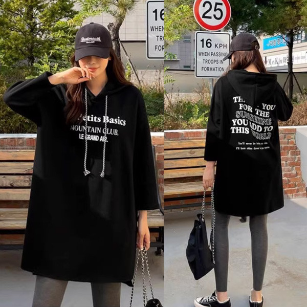 ALORA 雜誌封英文印花刷毛長款衛衣 