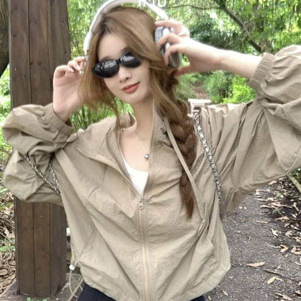 ALORA 春夏防曬沖鋒連帽外套 