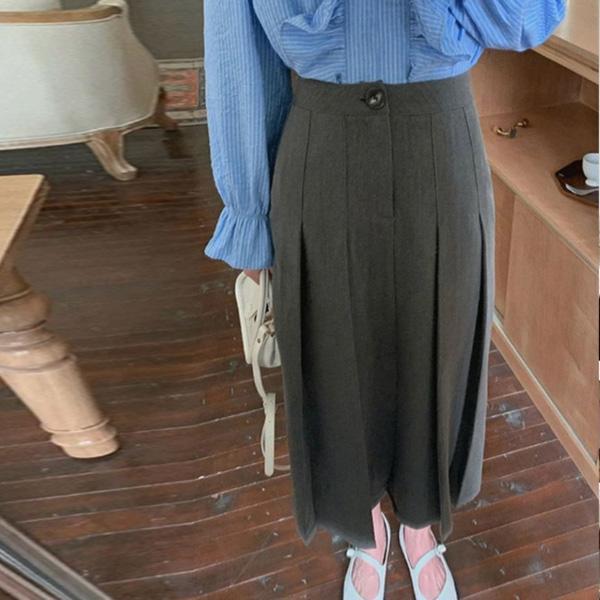 ALORA 下擺百褶西裝A字裙 