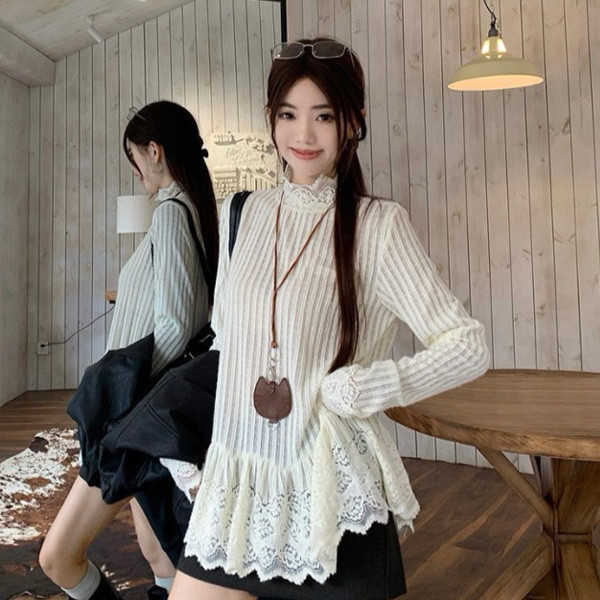 ALORA 疊穿必收!下擺蕾絲上衣 