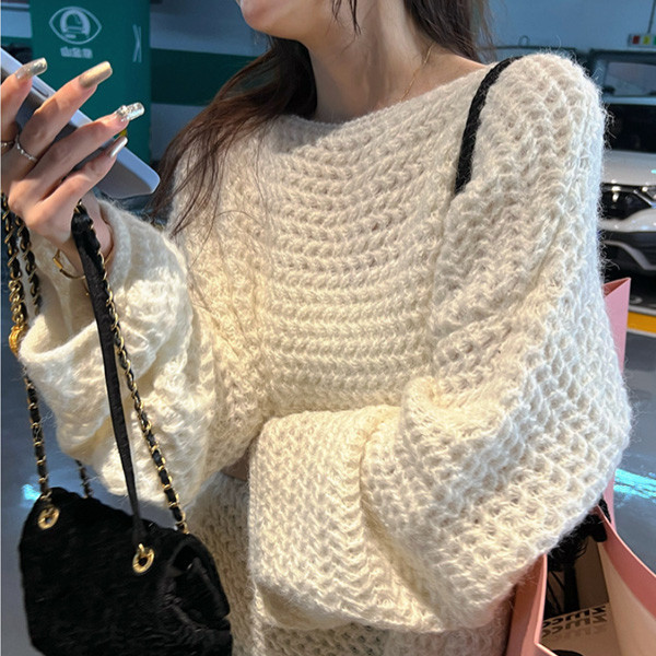 ALORA 日系粗針簍空針織上衣 