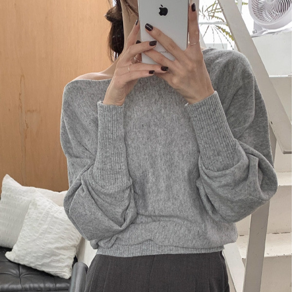 ALORA 微露肩燈籠袖針織毛衣 