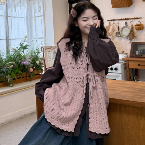 ALORA 森系簍空背心兩件式套裝 