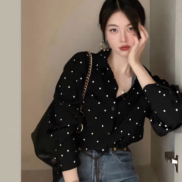 ALORA 溫柔黑點點長袖襯衫 
