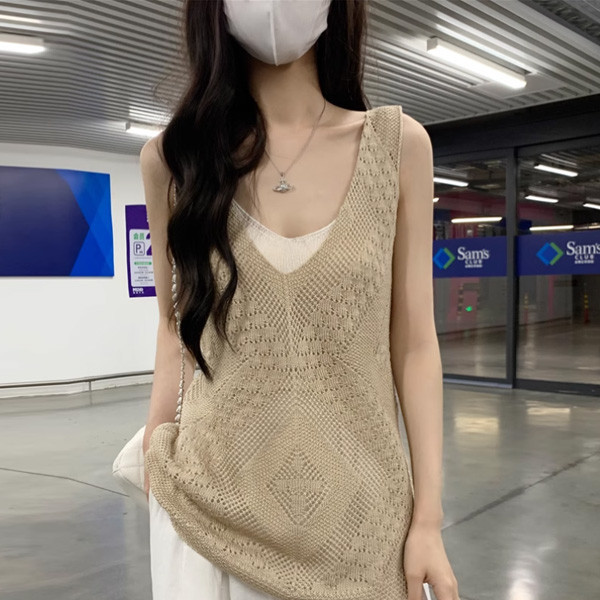 ALORA V領無袖針織背心 