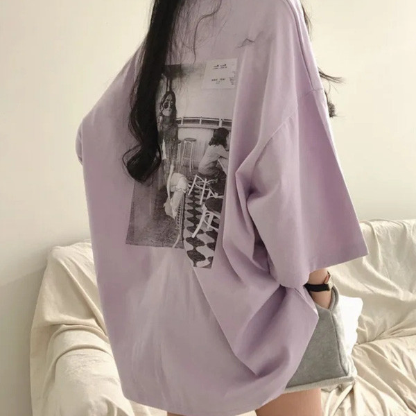 ALORA 黑白相片女孩印花短T 