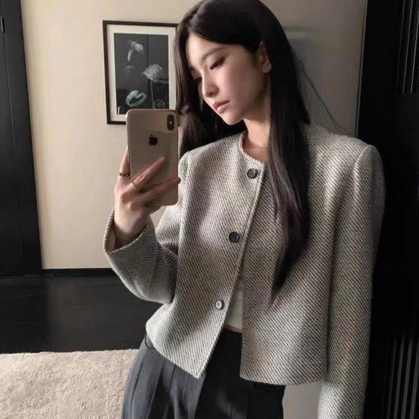 ALORA 復古混灰小香風外套 