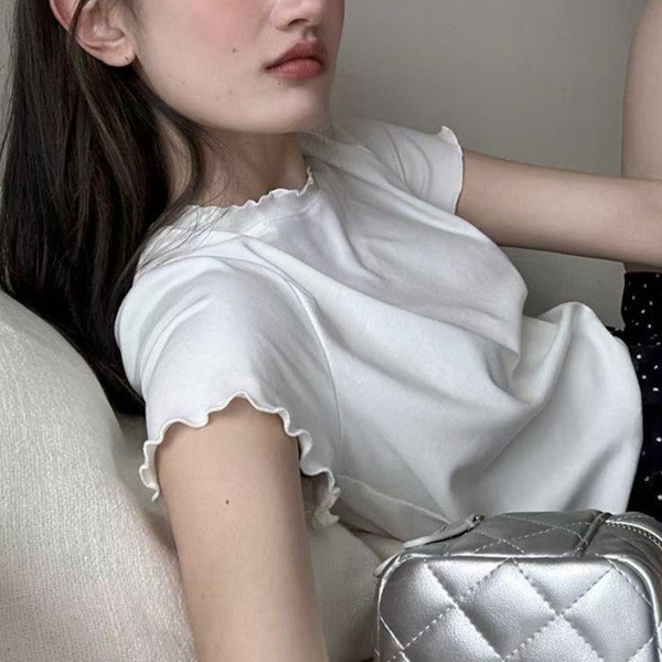 ALORA 木耳邊內搭短T 