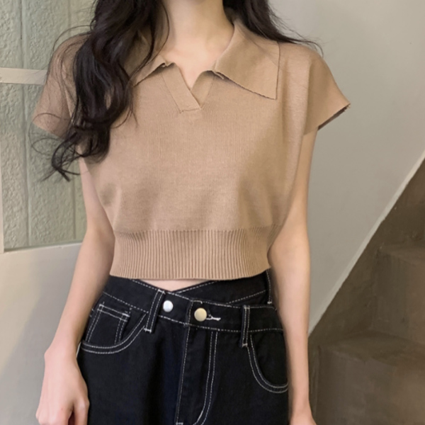 ALORA 韓版POLO領短版針織上衣 