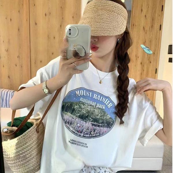 ALORA 滿滿花朵風景印花短T 