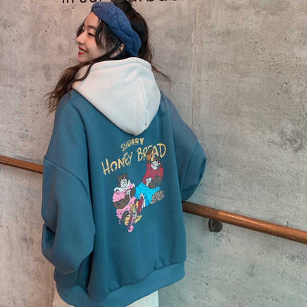 ALORA 撞色卡通小熊加絨連帽衛衣 