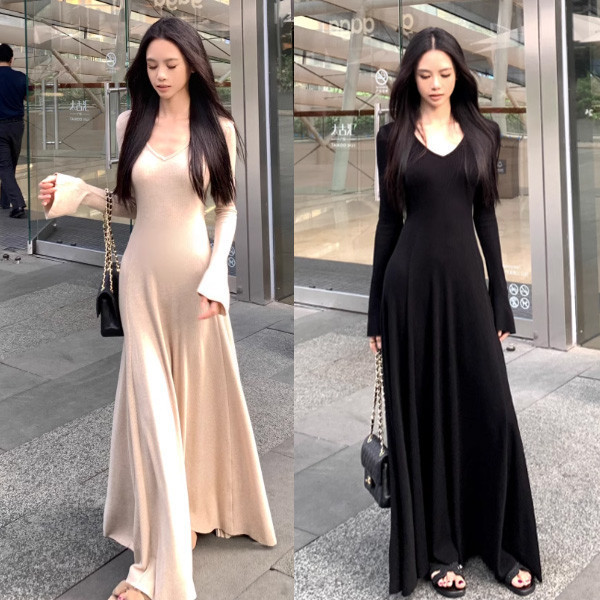 ALORA 女神感V領針織外套 