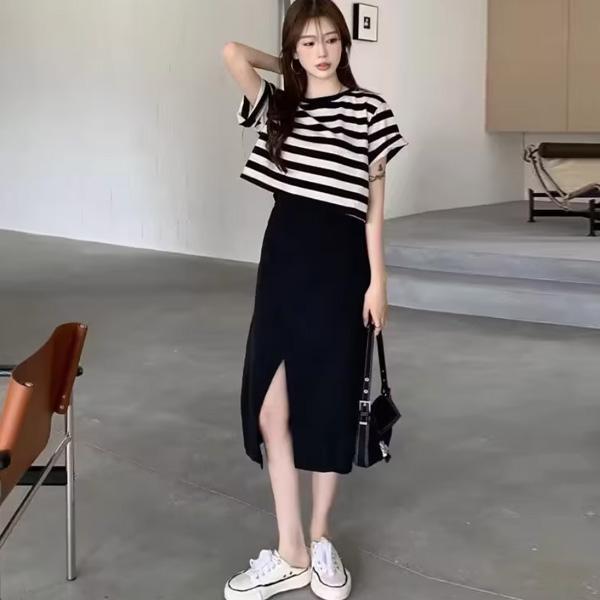 ALORA 活潑條紋兩件式套裝 