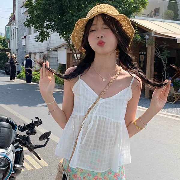 ALORA 夏日綻放碎花吊帶套裝 