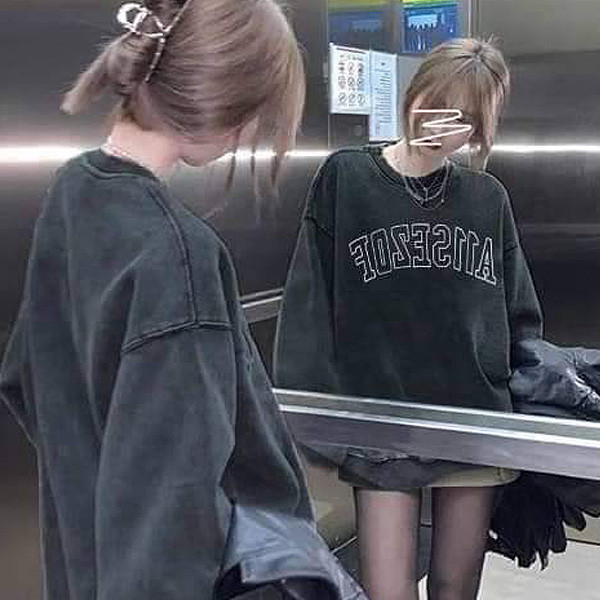 ALORA 洗水灰黑色字母大學T 