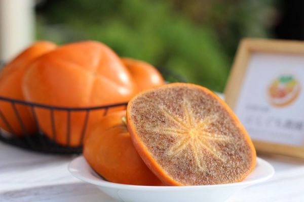 日本樹上完熟芝麻柿 日本芝麻柿、星空柿、日本甜柿、進口高級水果、秋冬水果禮盒、甜柿推薦、Smile水果、日本原裝進口、柿子預購、頂級果物