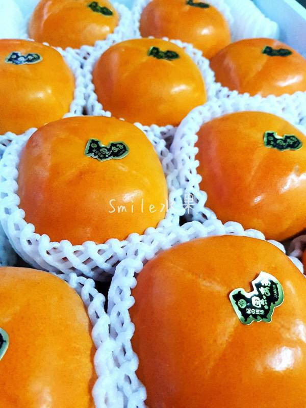 日本樹上完熟芝麻柿 日本芝麻柿、星空柿、日本甜柿、進口高級水果、秋冬水果禮盒、甜柿推薦、Smile水果、日本原裝進口、柿子預購、頂級果物