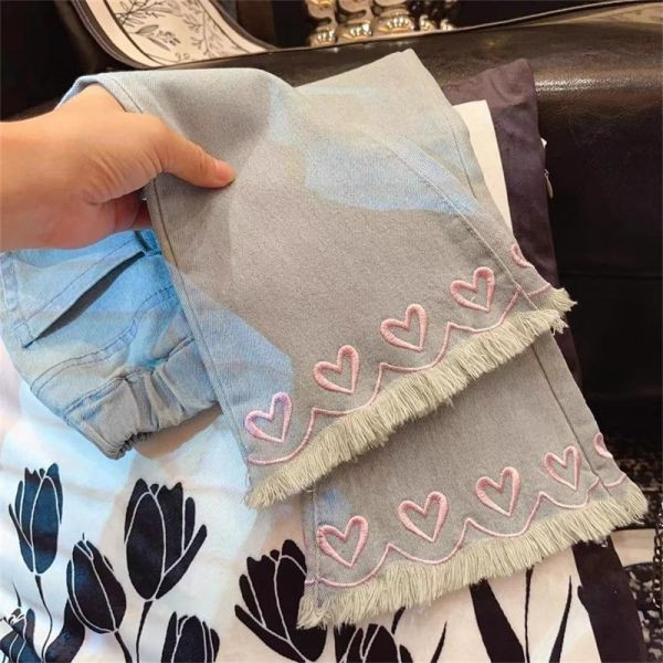 【現貨】女童愛心刺繡 牛仔長褲 喇叭長褲 
