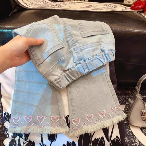 【現貨】女童愛心刺繡 牛仔長褲 喇叭長褲 