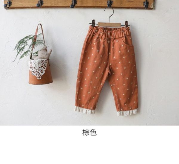 【現貨】女童碎花滿版 蕾絲拼接 休閒長褲 