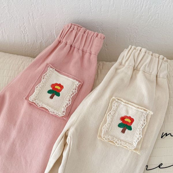 【現貨】女童花朵刺繡 休閒長褲 