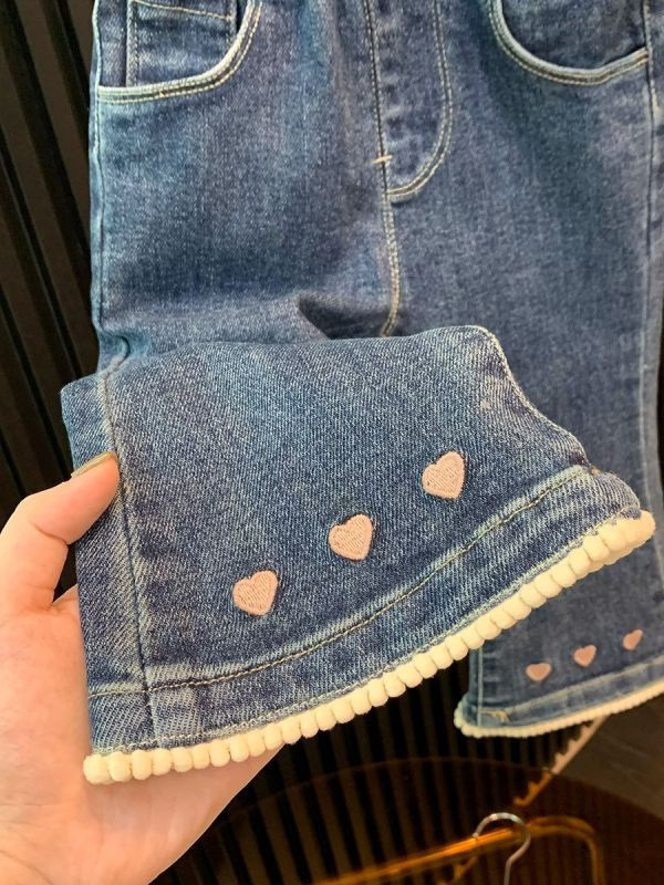 【現貨】女童愛心刺繡 牛仔長褲 牛仔褲 
