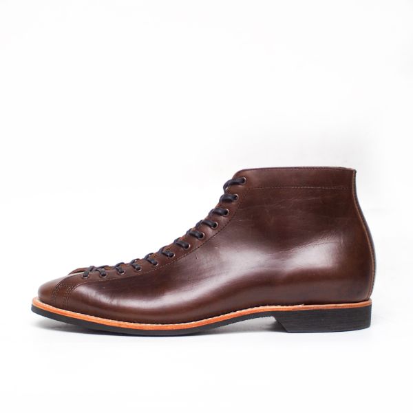 Pioneer: Challenger BROWN drsole 鞋子,drsole 黑白,drsole 休閒鞋,drsole 自家品牌鞋款,復古休閒感工裝靴,復古 休閒 工裝靴,drsole game changer