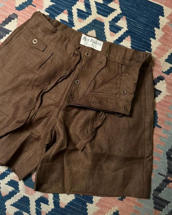 The MOBY'S Herringbone Linen Beach Shorts / Brown 