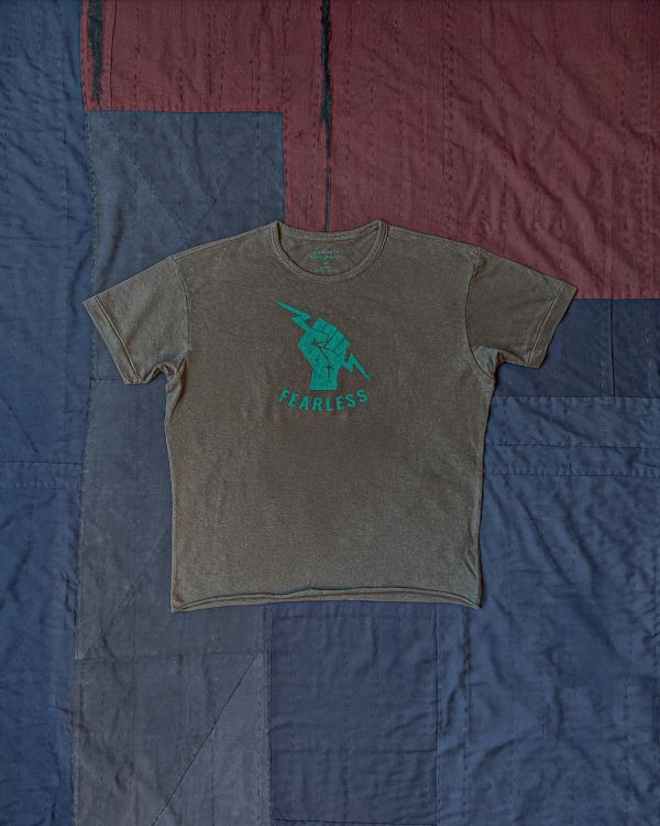 DISTRESSED FEARLESS T FEARLESS T恤, 復古刷舊T-shirt