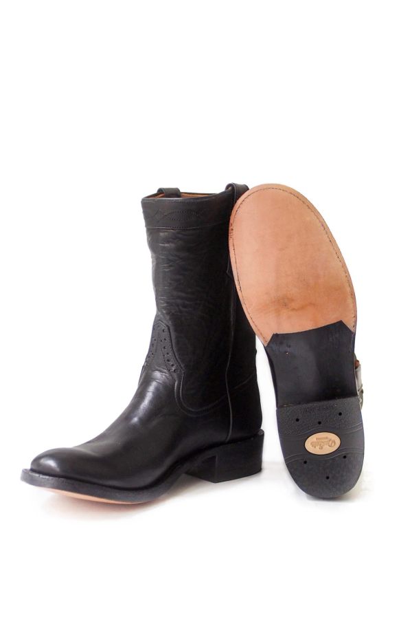 【4/15 (三) 19:00線上販售】RIOS OF MERCEDES Ropers BK Remuda 