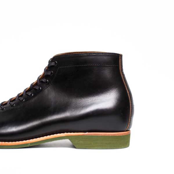 Pioneer: Challenger BLACK drsole 鞋子,drsole 黑白,drsole 休閒鞋,drsole 自家品牌鞋款,復古休閒感工裝靴,復古 休閒 工裝靴,drsole game changer