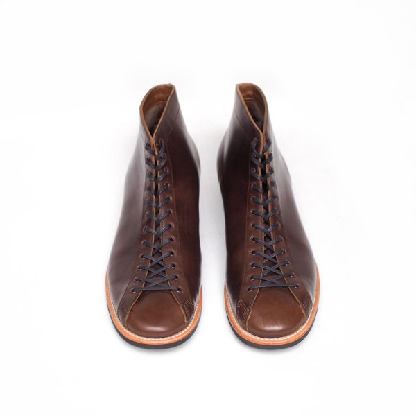 Pioneer: Challenger BROWN drsole 鞋子,drsole 黑白,drsole 休閒鞋,drsole 自家品牌鞋款,復古休閒感工裝靴,復古 休閒 工裝靴,drsole game changer