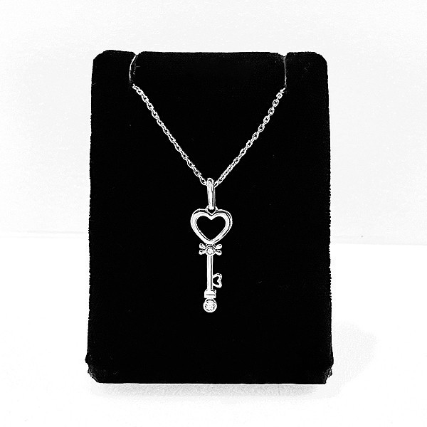 (限)愛心晶鑰(銀鍍白K)1.5mm鍊 