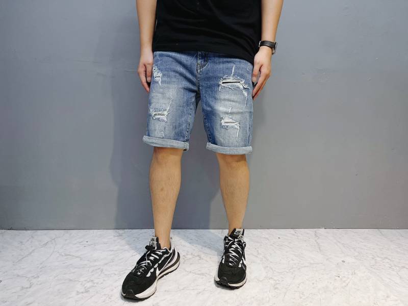 深藍 刀割 破壞補丁 水洗刷色 牛仔短破褲 深藍 刀割 破壞補丁 水洗刷色 牛仔短破褲
