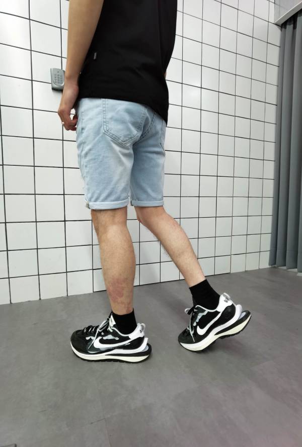淺藍 水洗刷色 經典破壞 彈力 牛仔短褲 