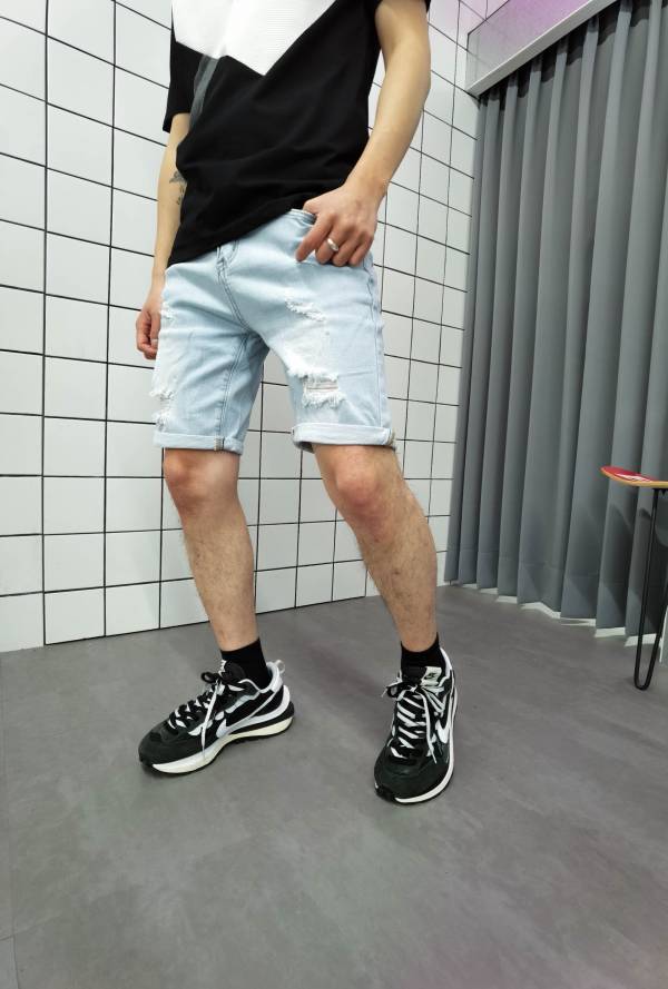 淺藍 水洗刷色 經典破壞 彈力 牛仔短褲 