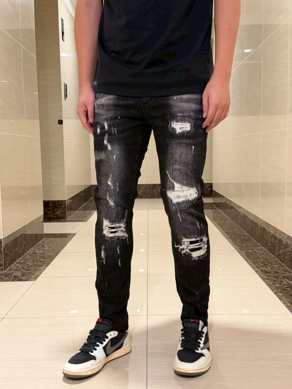 黑灰 黑武士 抓鬚 潑漆 窄管牛仔破褲 修身破褲 黑灰 黑武士 抓鬚 潑漆 窄管牛仔破褲 修身破褲