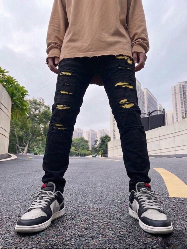 極致黑 似Amiri 窄管 修身 大黃蜂配色 黃色補丁 水洗牛仔褲 極致黑 似Amiri 窄管 修身 大黃蜂配色 黃色補丁 水洗牛仔褲