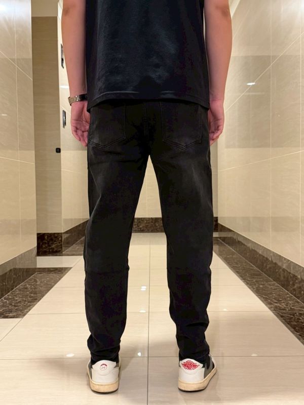 極簡風 膝蓋一線刀割 高磅數 直筒 牛仔寬褲 極簡風 膝蓋一線刀割 高磅數 直筒 牛仔寬褲