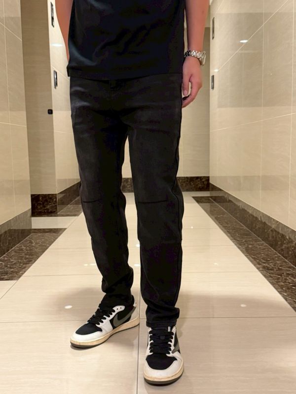 極簡風 膝蓋一線刀割 高磅數 直筒 牛仔寬褲 極簡風 膝蓋一線刀割 高磅數 直筒 牛仔寬褲