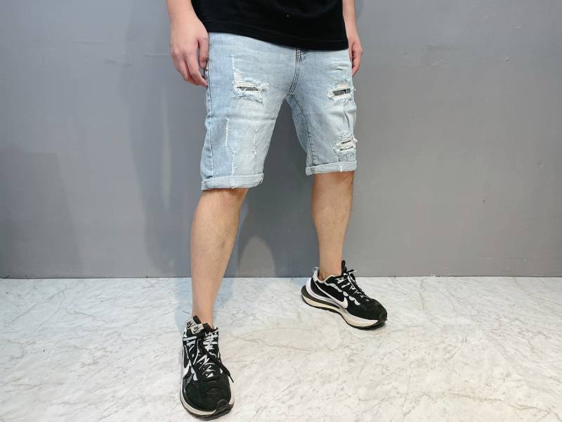 天空淺藍 破壞補丁 刷破 牛仔短褲 天空淺藍 破壞補丁 刷破 牛仔短褲