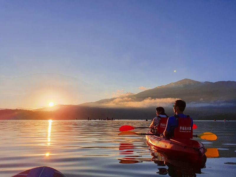 Kayak - Sunrise Sun Moon Lake Sunrise, Sun Moon Lake Kayak, SML Kayak, Sunrise kayak