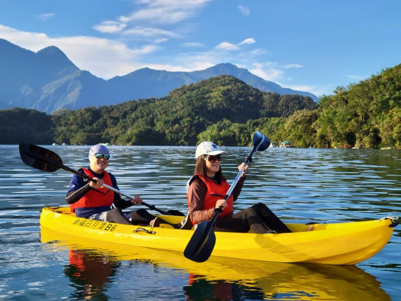 Kayak - Sunrise Sun Moon Lake Sunrise, Sun Moon Lake Kayak, SML Kayak, Sunrise kayak