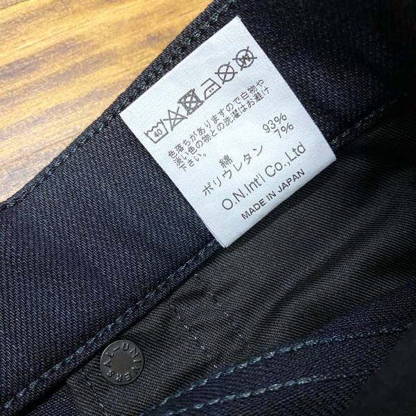 14oz 彈性硫化染黑丹寧煙管褲版型 