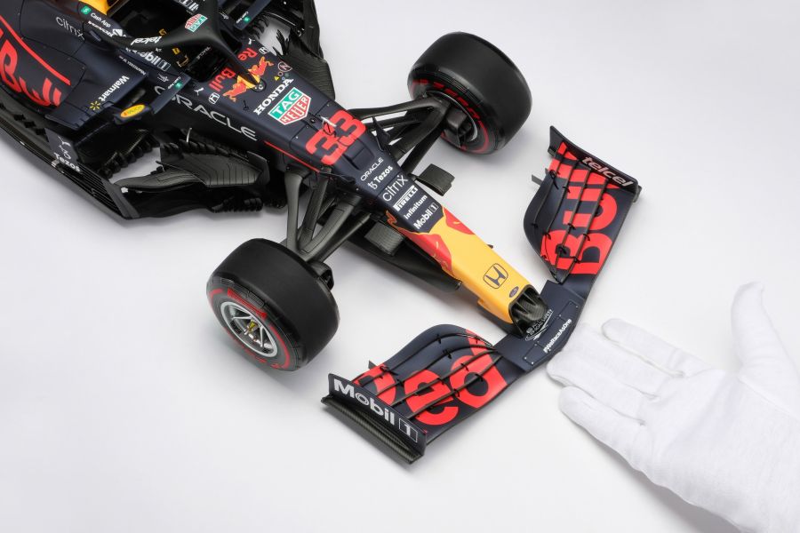 Amalgam Collection 紅牛車隊本田RB16B賽車 - 2021年阿布達比大獎賽 | 馬克斯·維斯塔潘 1:8 比例 