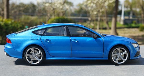 Kengfai 1/18 奧迪 Audi RS7 4.0T Sportback 2016） 
