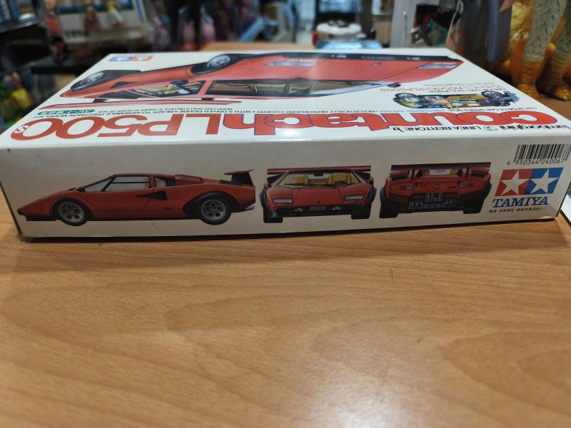 絕版稀少 tamiya Lamborghini countach 1/24 lp500 