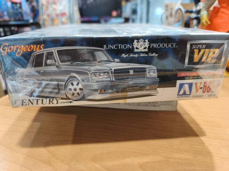 青島Aoshima 1/24 Junction Produce Toyota Century 