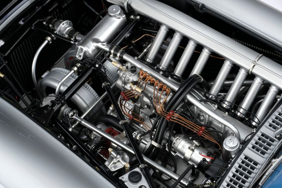 Amalgam Collection Mercedes-Benz 300 SLR Uhlenhaut Coupe (1955) 300 SLR Uhlenhaut 雙門轎跑車 (1955) | 限量版 1:8 比例 